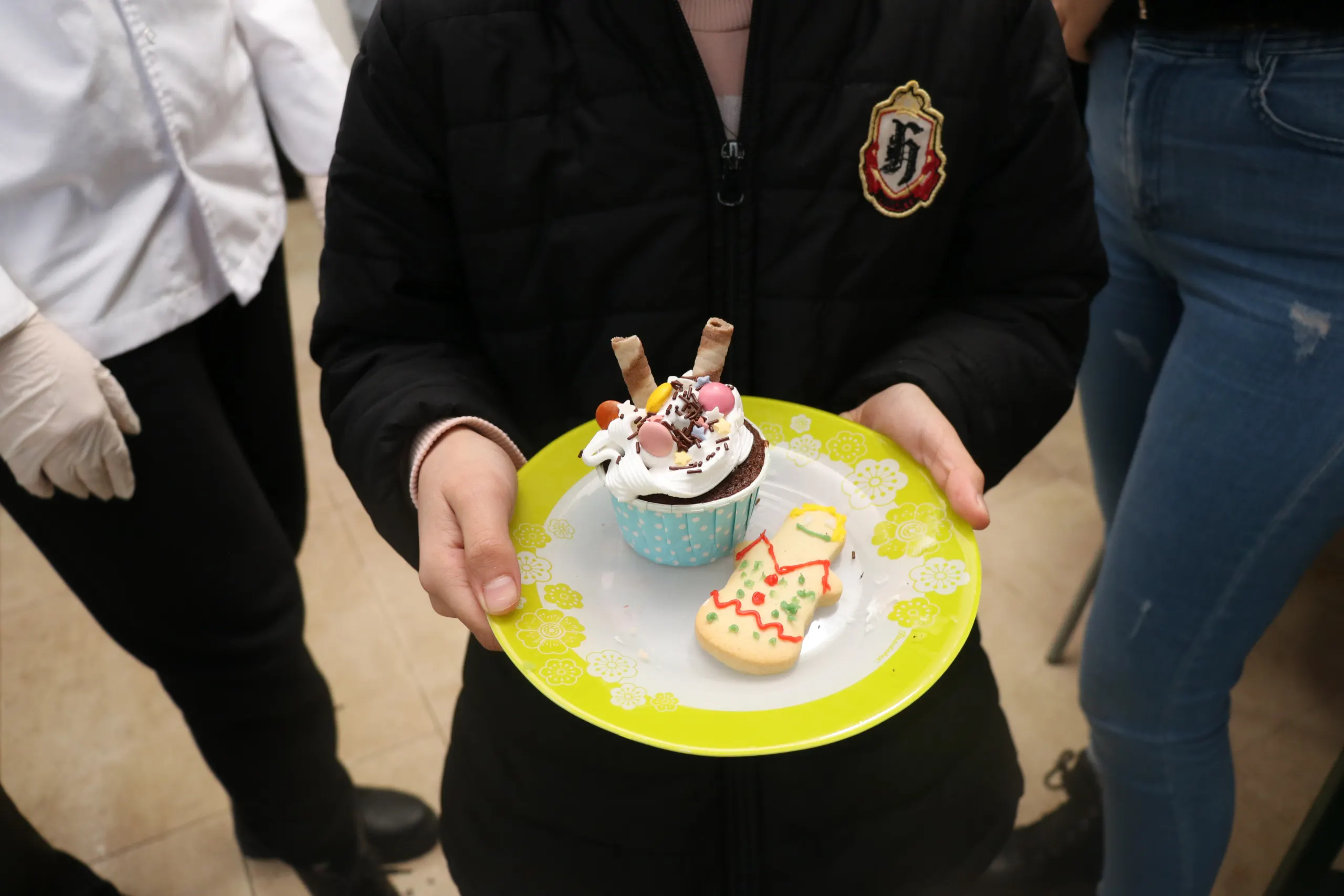 Aşçılık Öğrencileri’nden Özel Çocuklara Cup Cake ve Kurabiye Atölyesi