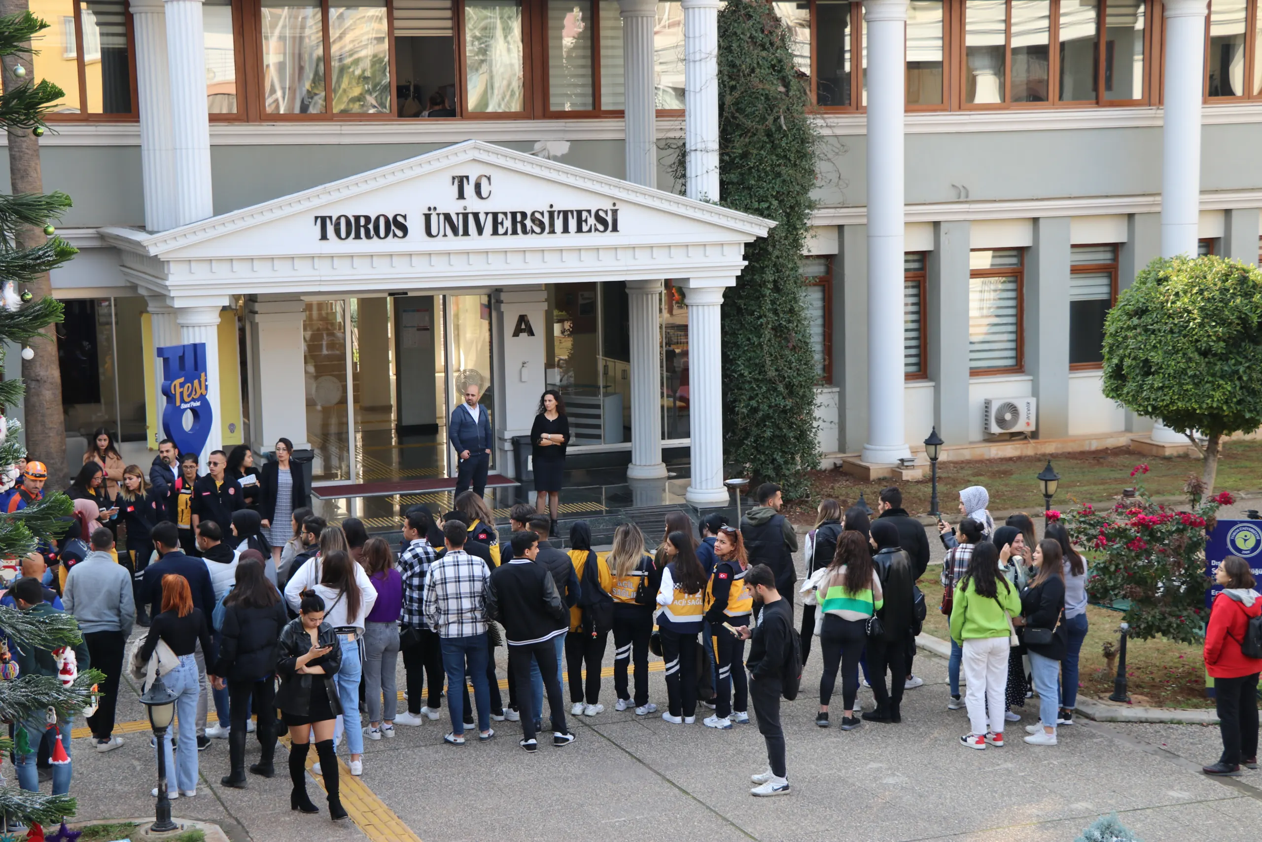Toros Üniversitesitesi’nde Paramedikler Günü Etkinliği
