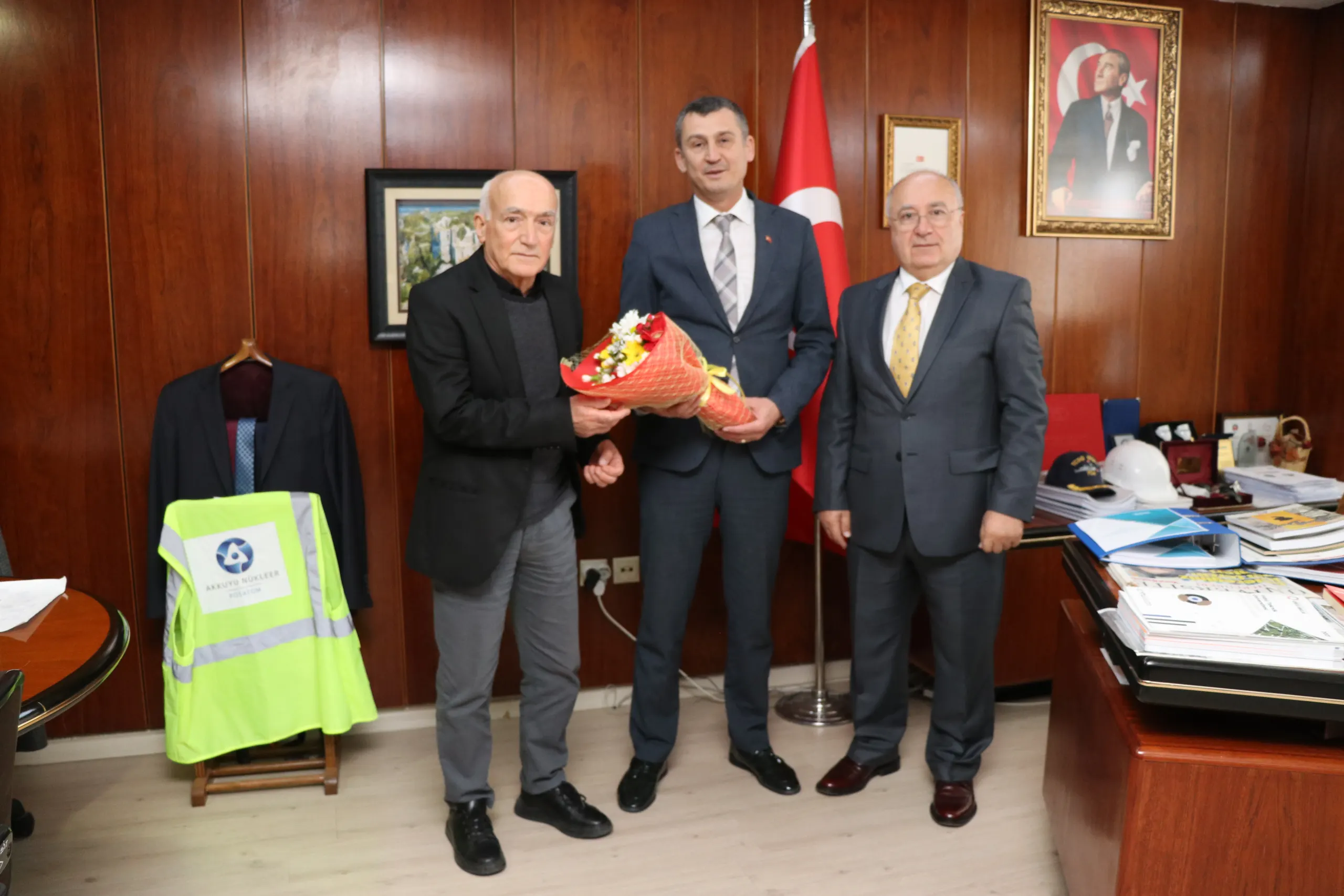 Güzel Sanatlar Tasarım ve Mimarlık Fakültesi Dekanı Prof. Dr. Uğurcan Akyüz Oldu