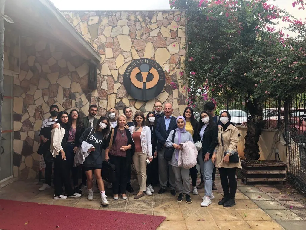 Toroslu Öğrenciler’den Huzurevi’ne Ziyaret
