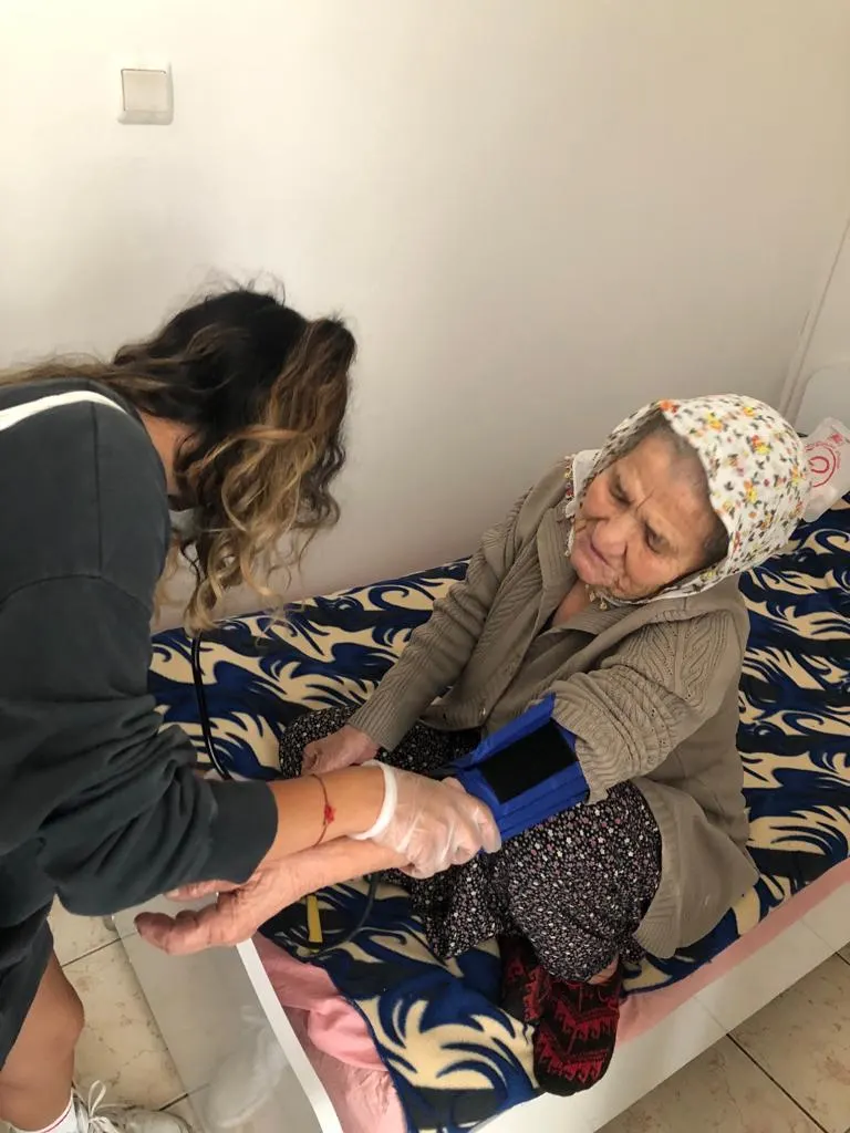 Toroslu Öğrenciler’den Huzurevi’ne Ziyaret