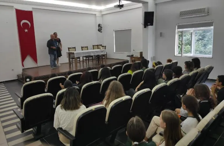 Öğretim Üyemiz Prof.dr Uğurcan Akyüz 6. Kültür ve Sanat Sempozyumuna Katıldı