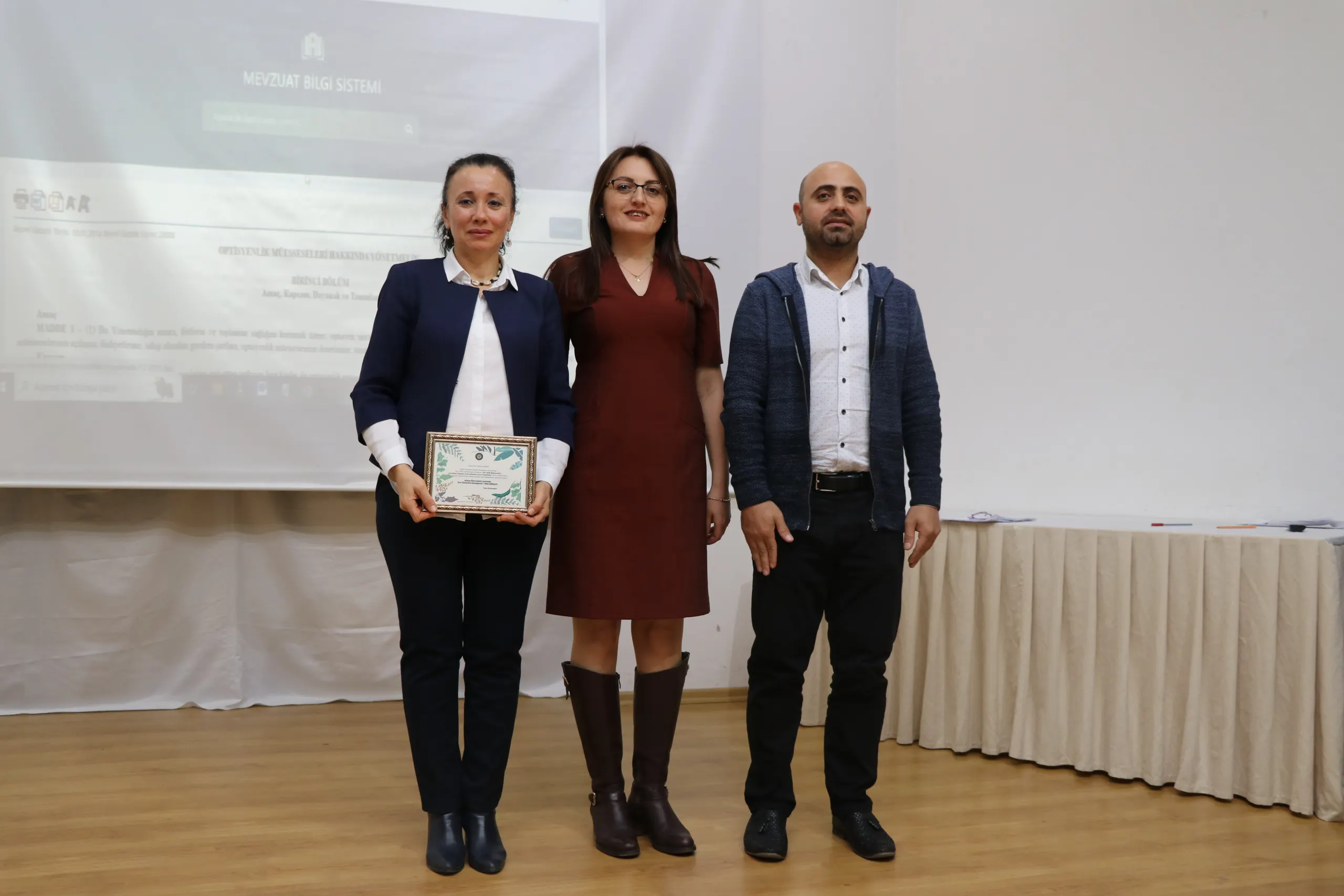 Optisyen Adayları’na Mevzuat Bilgilendirme Semineri
