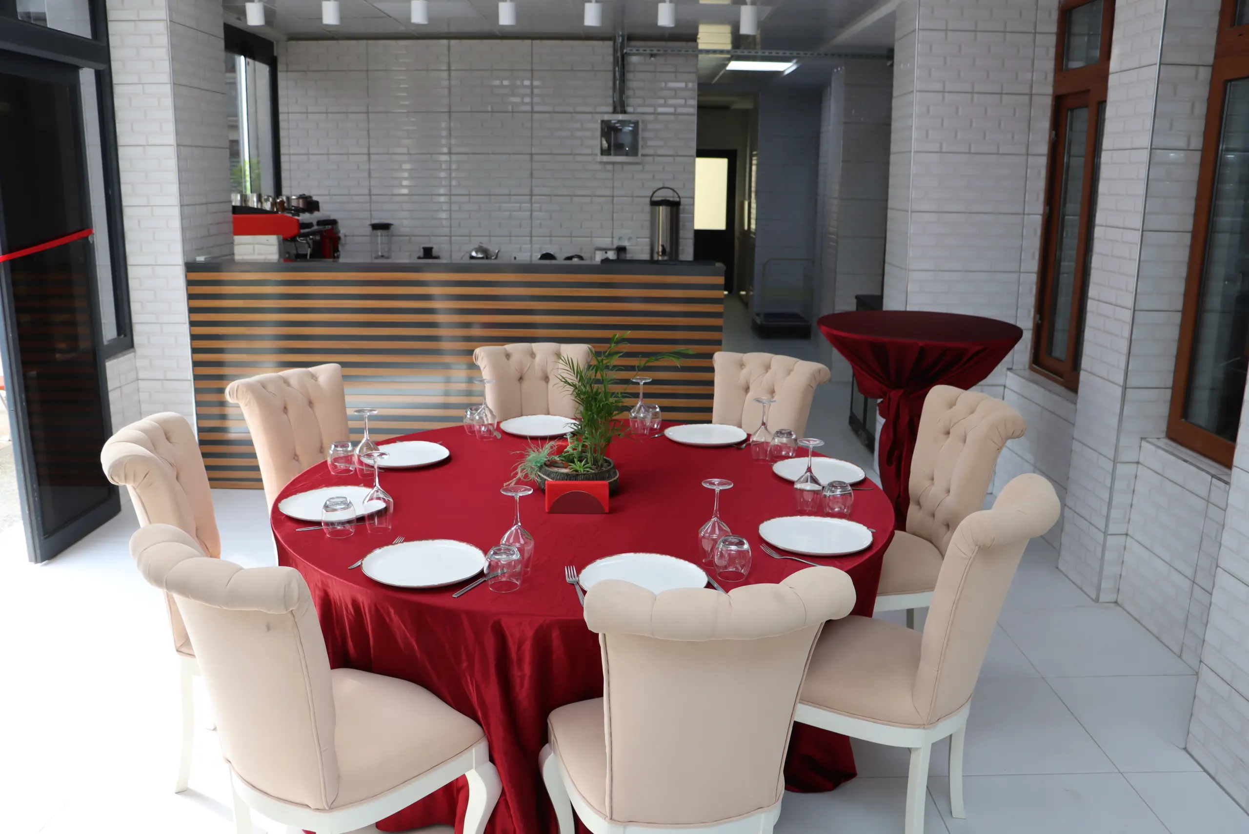 Practice Kitchens And Laboratories