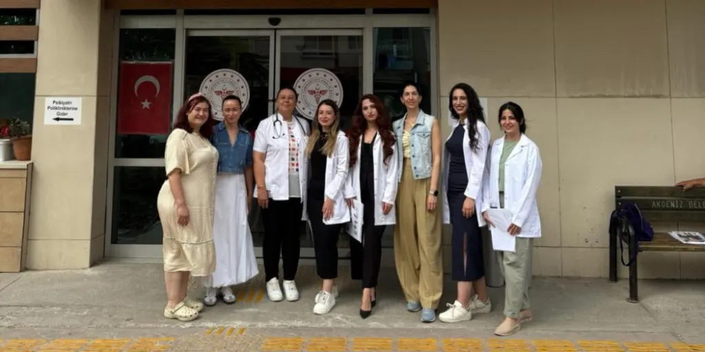 oros Üniversitesi’nden Toros Devlet Hastanesi Hemodiyaliz Hastalarına Beslenme Eğitimi verildi